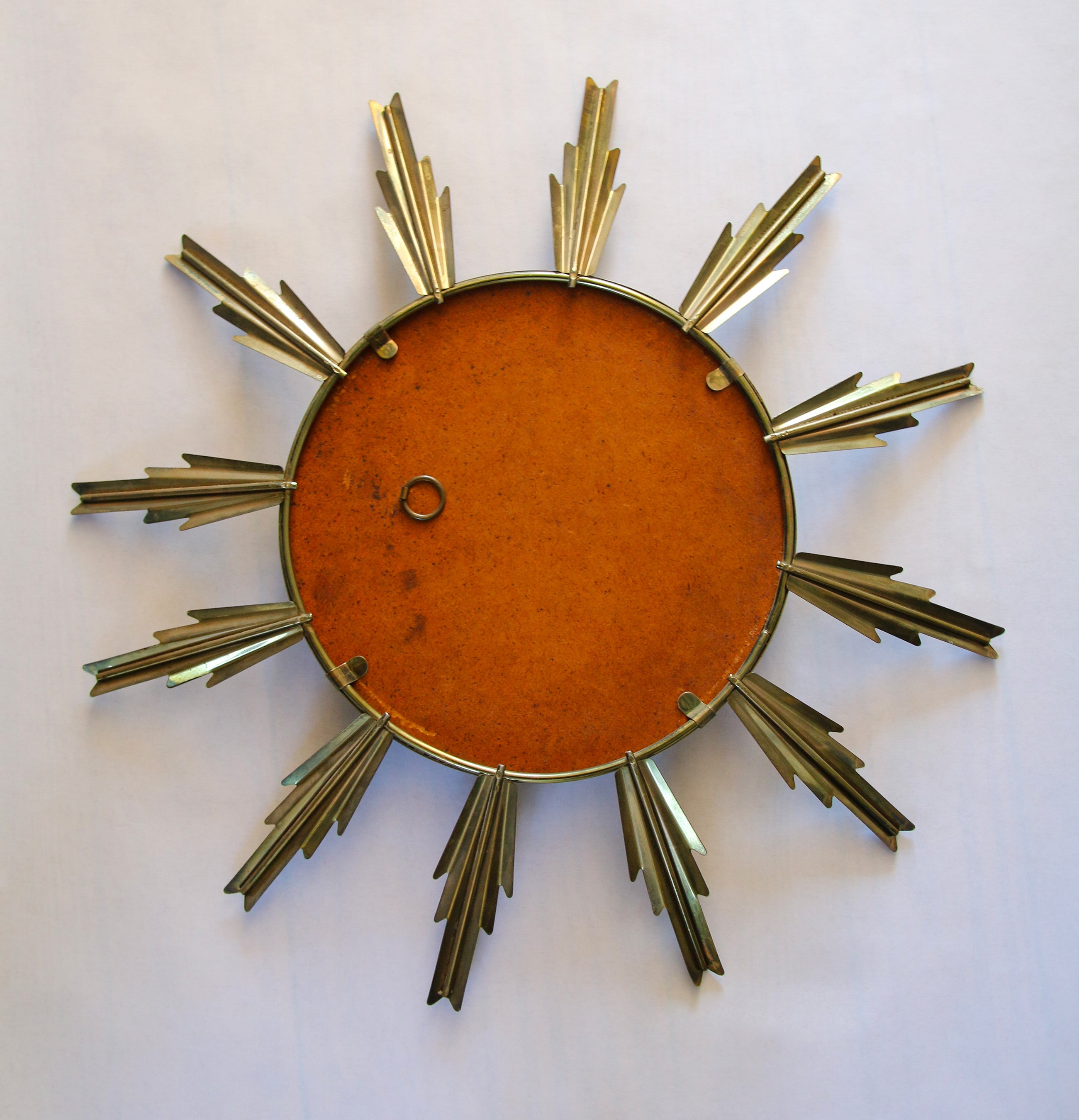 Miroir Soleil à Bord Perforé – Métal Patiné – Design 1950/60