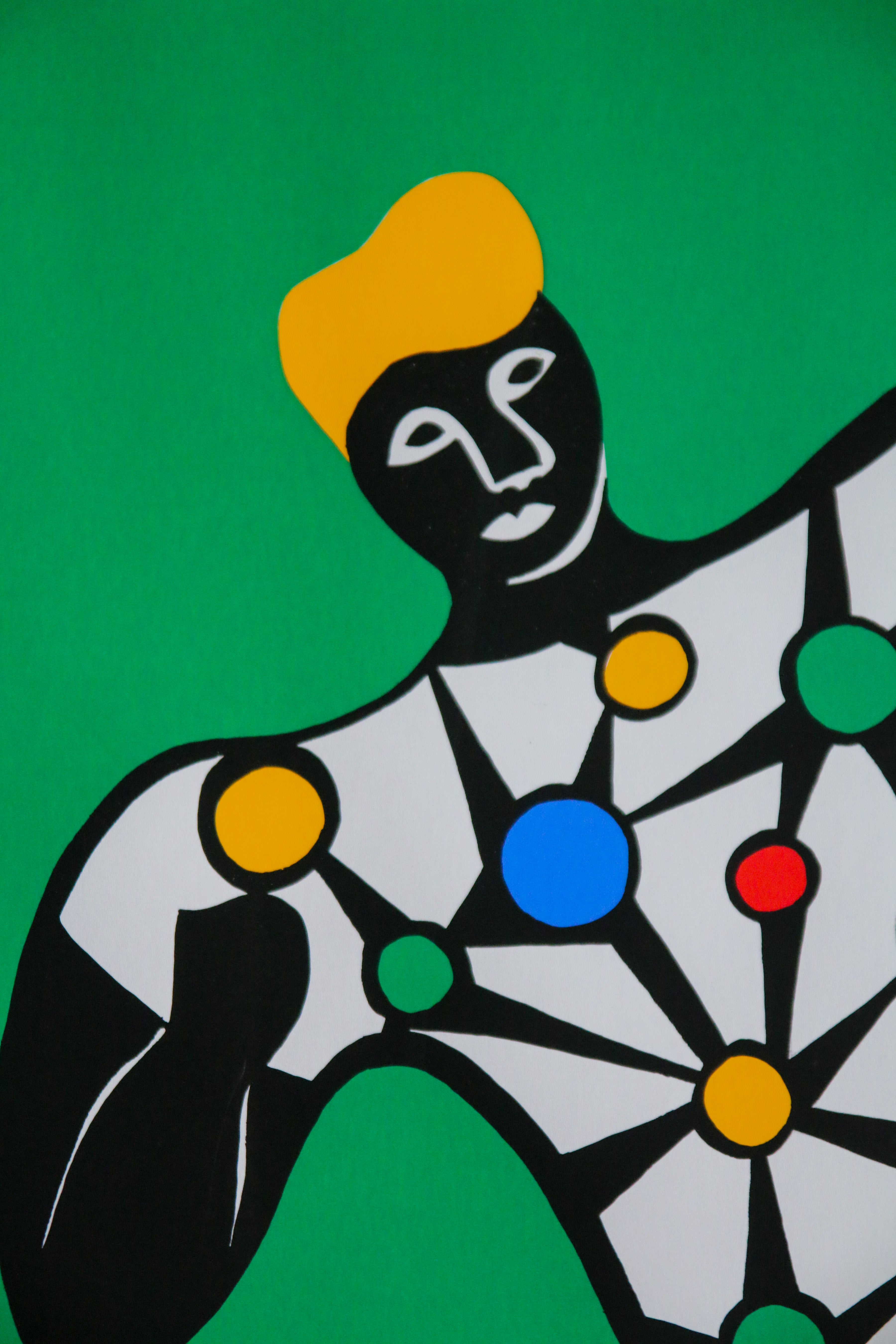 Détail des motifs graphiques et des couleurs primaires pimpantes sur la sérigraphie Les Footballeurs par Niki de Saint Phalle.